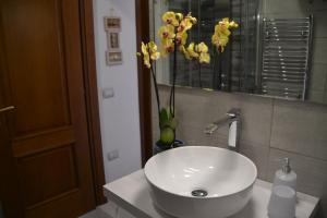 A bathroom at Casa delle Conchiglie