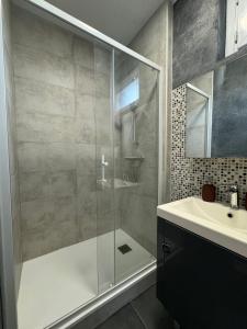 Kúpeľňa v ubytovaní Fibre - Le Haussmann LH - B'PAM