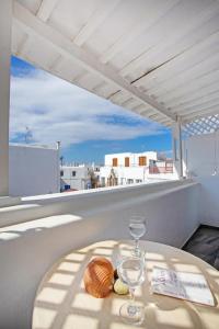 En balkong eller terrass på Bella Studios Mykonos Town