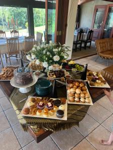 Jídlo v vily nebo okolí + 20 fotografií