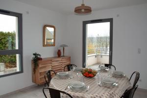 Fotografie z fotogalerie ubytování Duplex 6 personnes, vue panoramique sur lac v destinaci Malbuisson