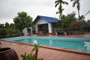 Bazén v ubytovaní Ratana Bungalow - រតនា​បឹងហ្គាឡូ alebo v jeho blízkosti