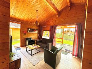 Χώρος καθιστικού στο Kiwi-Cabin 45