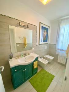Ένα μπάνιο στο Garden retreat by the sea on Albarella