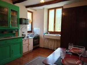 Η κουζίνα ή μικρή κουζίνα στο La casa di Gianni +1 φωτογραφίες