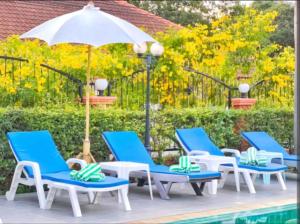 Zdjęcie z galerii obiektu Golden Golf Garden Pool Villa w mieście Ban Huai Yai