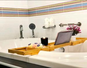 Zdjęcie z galerii obiektu Golden Golf Garden Pool Villa w mieście Ban Huai Yai