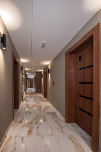 Uma cama ou camas num quarto em Hotel Kralj