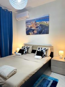 Postel nebo postele na pokoji v ubytování Marsascala Sea View 2 Bed Apartment close to center! HPI 9934