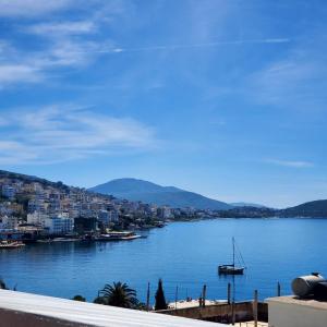 Photo de la galerie de l'établissement July Seaview Apartments, à Saranda