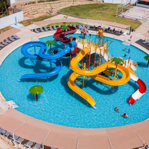 Bazén v ubytování Hacienda San Juan Resort nebo v jeho okolí + 37 fotografií