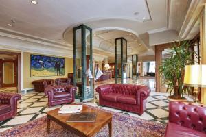 Posezení v ubytování Borgo Palace Hotel