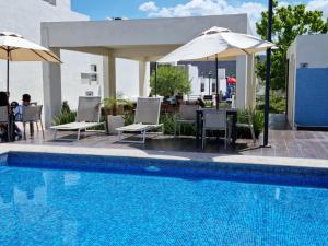 Bazén v ubytování Casa con alberca Mirador SD nebo v jeho okolí