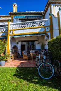 a group of bikes parked in front of a house at Casa Costa del Sol Beach&Golf,Marbella in Sitio de Calahonda