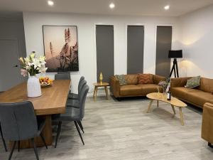 Gambar di galeri bagi Fairy Meadow Beach House di Fairy Meadow