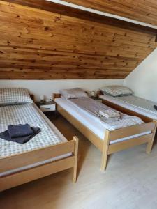 Fotografie z fotogalerie ubytování Kometer soba v destinaci Bovec
