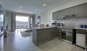 Köök või kööginurk majutusasutuses StayEasy Lux Apartment