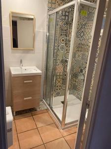 Koupelna v ubytování Maison de montagne en pleine nature face au Mont Valier