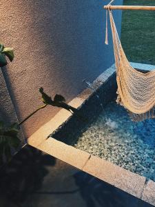 Bazén v ubytování Taitung Tianqing Youth B&B nebo v jeho okolí