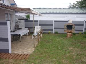 Patio nebo venkovní prostory v ubytování Chalet bois