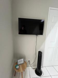 TV i/ili multimedijalni sistem u objektu Casa Petfriendly Bosque de la Primavera