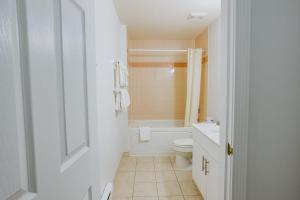 صورة لـ Western Budget Plus Mosaic Suites في ريد دير