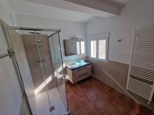 Ένα μπάνιο στο Casa Las Tejeras +3 φωτογραφίες