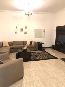 Area tempat duduk di ZAMALEK Home 2 BDR new fully equipped cozy apartment
