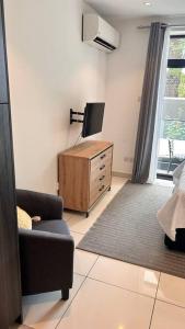 Gallery image of Comffy Cozzy Studio - Embassy Gardens in Cantonments