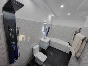 Ванная комната в Villa de Sarah