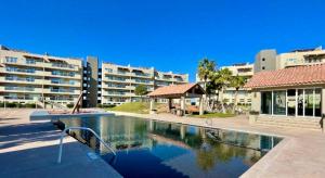 Swimmingpoolen hos eller tæt på Corona del sol Condominio # N201