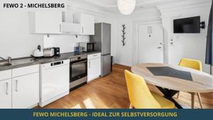 Dapur atau dapur kecil di NEU KapApart15 - 6 schöne FeWos mit Einbauküche, Bad und Balkon in der Altstadt auf Bambergs Insel