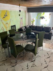 Area soggiorno di Guest House Latali