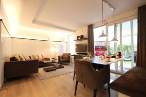 Una cocina o zona de cocina en Haus Anna - Wohnung 3 19 fotos más