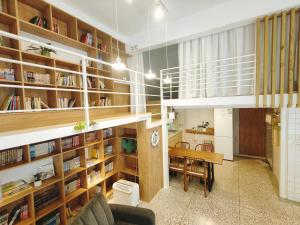 Perpustakaan di homestay