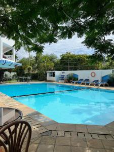 Bazén v ubytování Luxurious 2-Bedroom Apartment Nyali, Mombasa nebo v jeho okolí