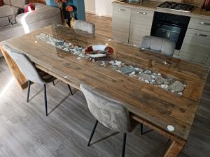 Nhà bếp/bếp nhỏ tại Little Wood