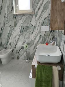 Ένα μπάνιο στο Exclusive Luxury Place +13 φωτογραφίες