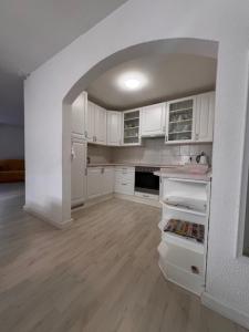 Dapur atau dapur kecil di Sofi appartment