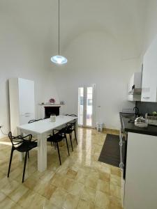 Kuchyň nebo kuchyňský kout v ubytování Casa vacanze La colombaia