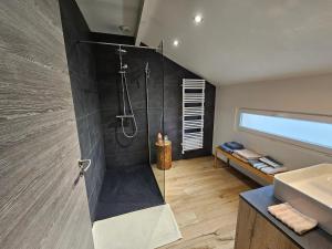 Kúpeľňa v ubytovaní Maison charmante avec sauna à Les Forges + 21 fotografií