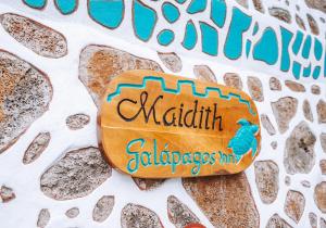 Certifikát, hodnocení, plakát nebo jiný dokument vystavený v ubytování Maidith Galapagos Inn