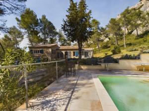 Zdjęcie z galerii obiektu Mas Provençal avec Piscine, Parc Privé et Studio Indépendant - Saint-Rémy-de-Provence - FR-1-599-74 w mieście Saint-Rémy-de-Provence