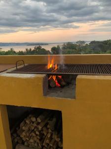 Gril dostupný pro hosty v hostelu + 26 fotografií