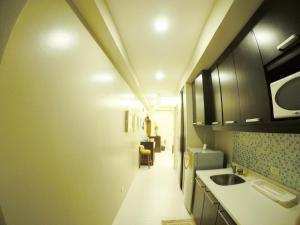 Gallery image of Pico De Loro room Jacana A Bldg. in Nasugbu
