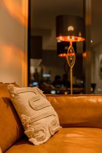 Χώρος καθιστικού στο Pure Luxury Modern Apt Heart of CBD Lev 24