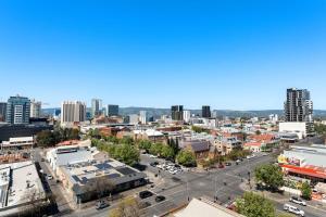 Cảnh Adelaide hoặc tầm nhìn thành phố từ căn hộ