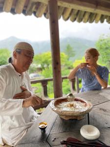 Επισκέπτες που μένουν στο Pension Gapyeong Chwiong Art Museum