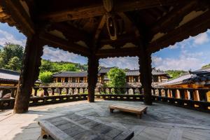Μπαλκόνι ή βεράντα στο Pension Gapyeong Chwiong Art Museum +13 φωτογραφίες