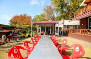 Restaurace v ubytování Sambatgol Pension + 24 fotografií